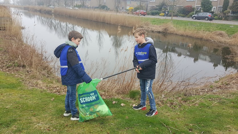 opschoonactie Jayden en Kenji