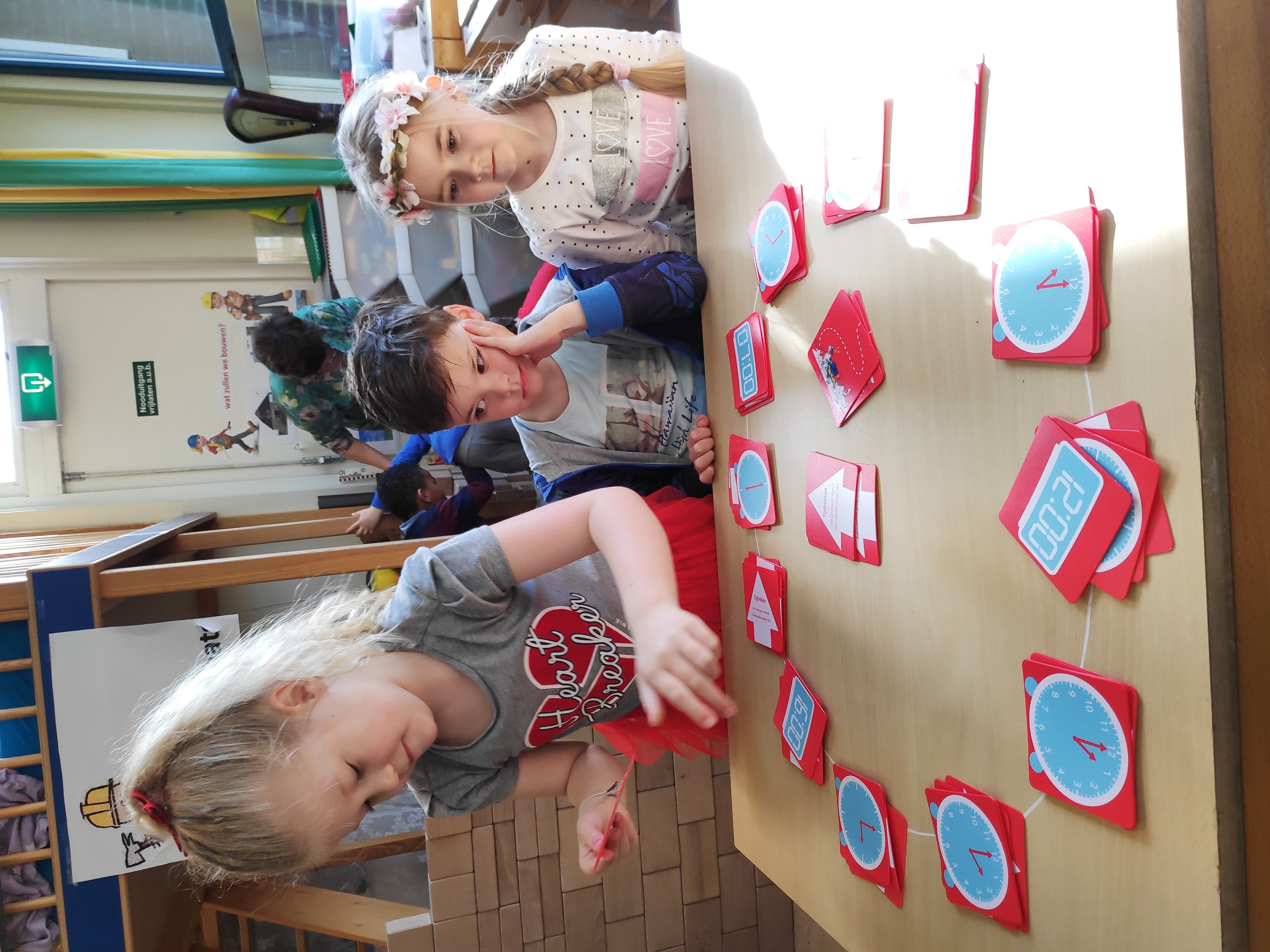 klokkijken bij de kleuters