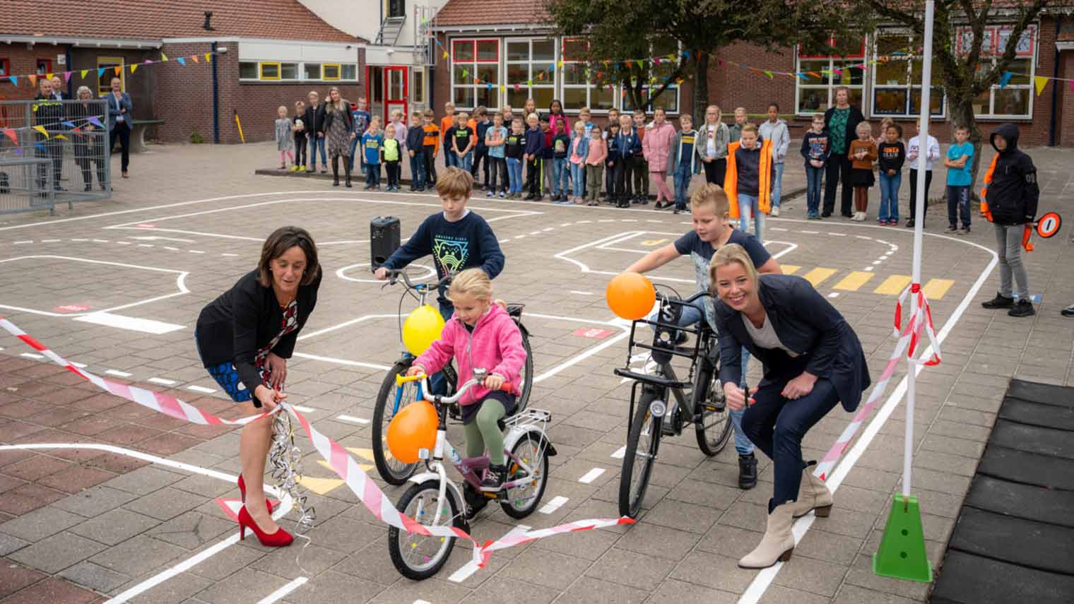 Aanpassingen schoolplein!