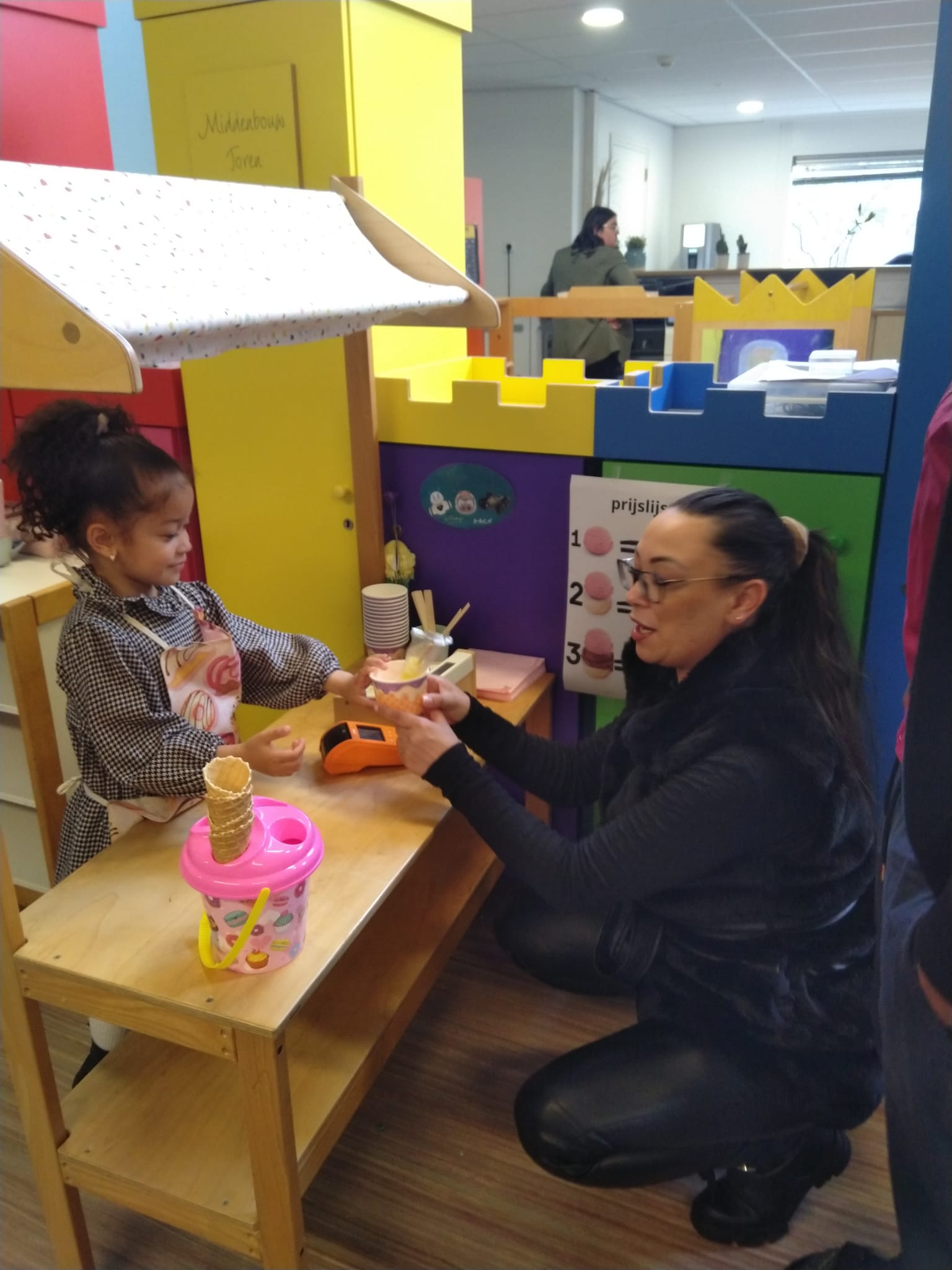 De ijssalon is geopend! 